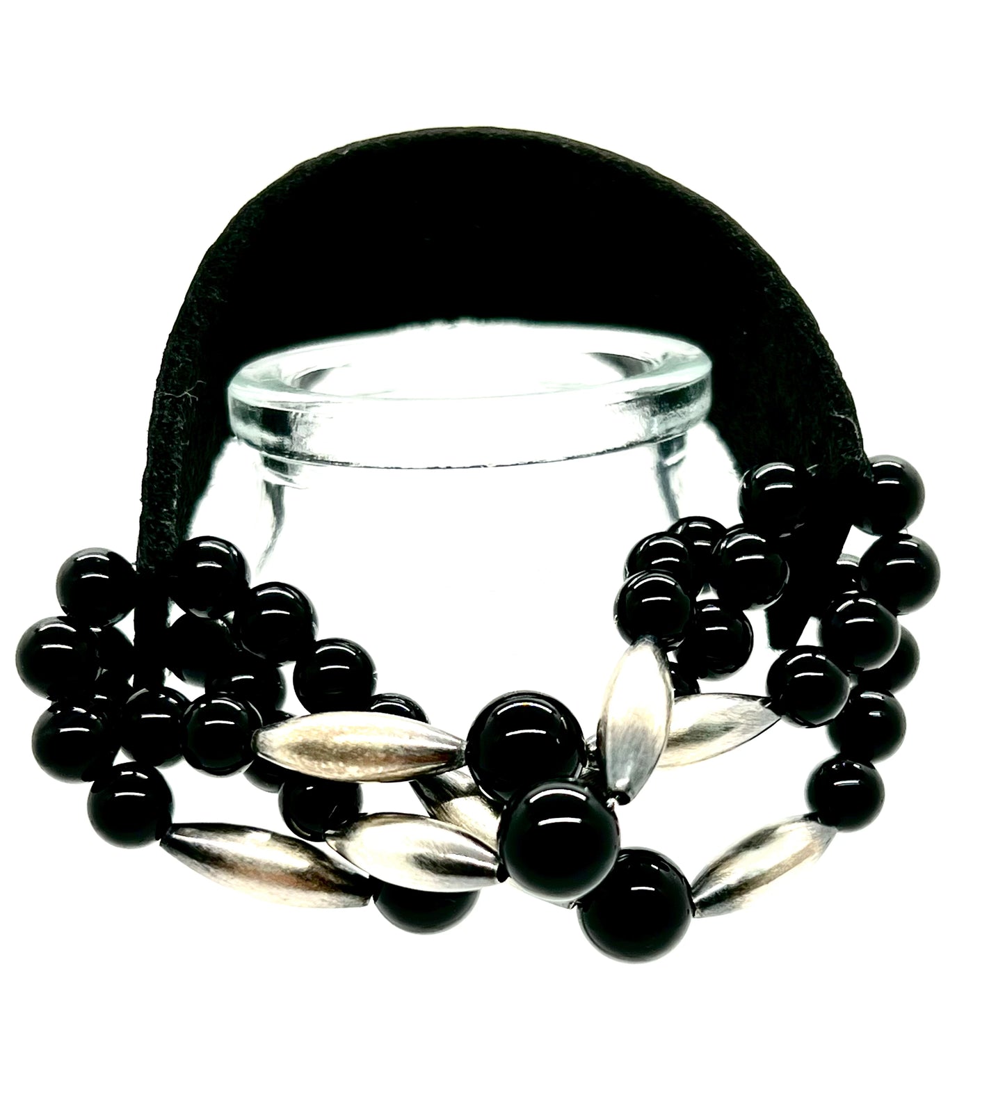 BH with Onyx and Navajo Pearls